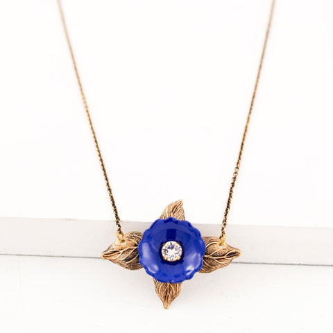 Antique flower leaves necklace