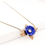 Sparkly choker necklace