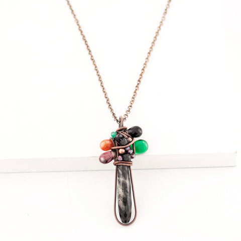 Black quartz pendant necklace