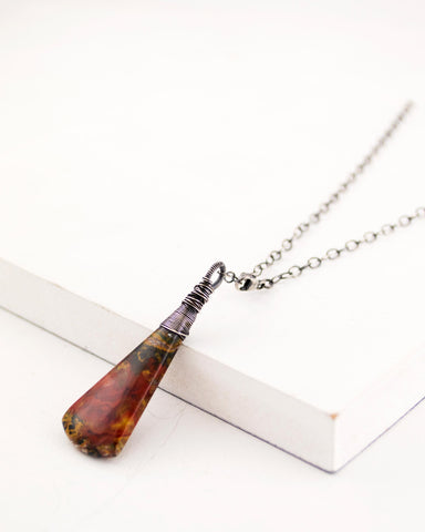 Red brown agate pendant